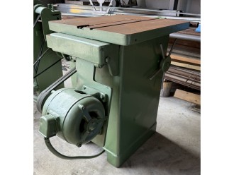 Lot 1536