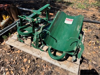 Lot 323